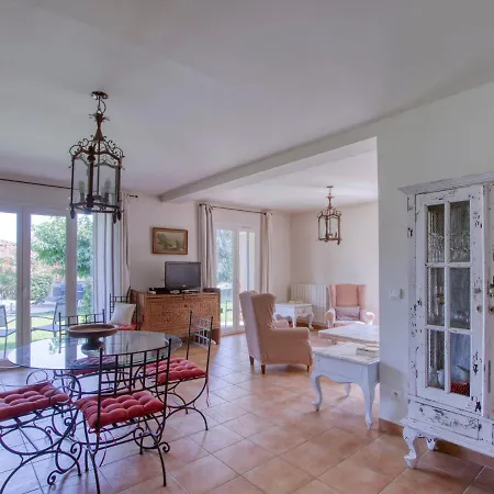 Villa Le Puit Des Oliviers 2 By Interhome