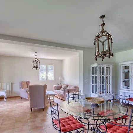 Villa Le Puit Des Oliviers 2 By Interhome